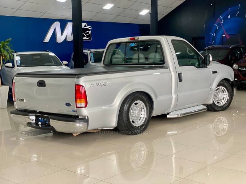 FORD - F-250 - 2009/2009 - Prata - R$ 168.900,00