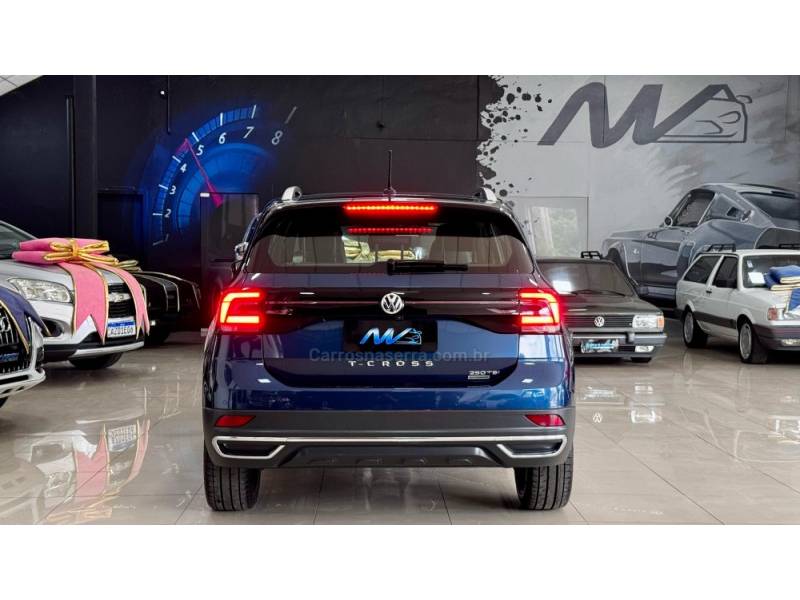 VOLKSWAGEN - T-CROSS - 2019/2020 - Azul - R$ 112.900,00