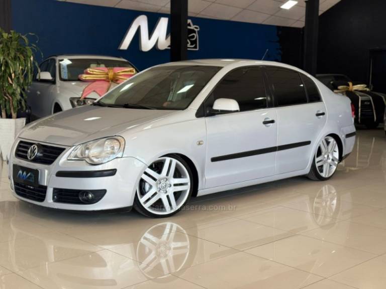 VOLKSWAGEN - POLO - 2008/2008 - Prata - R$ 39.900,00
