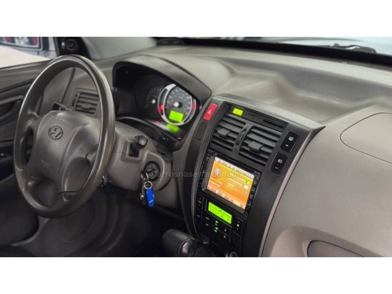HYUNDAI - TUCSON - 2010/2010 - Preta - R$ 44.900,00