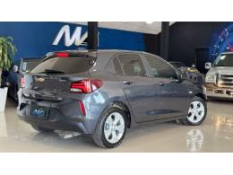 CHEVROLET - ONIX - 2023/2024 - Cinza - R$ 99.900,00