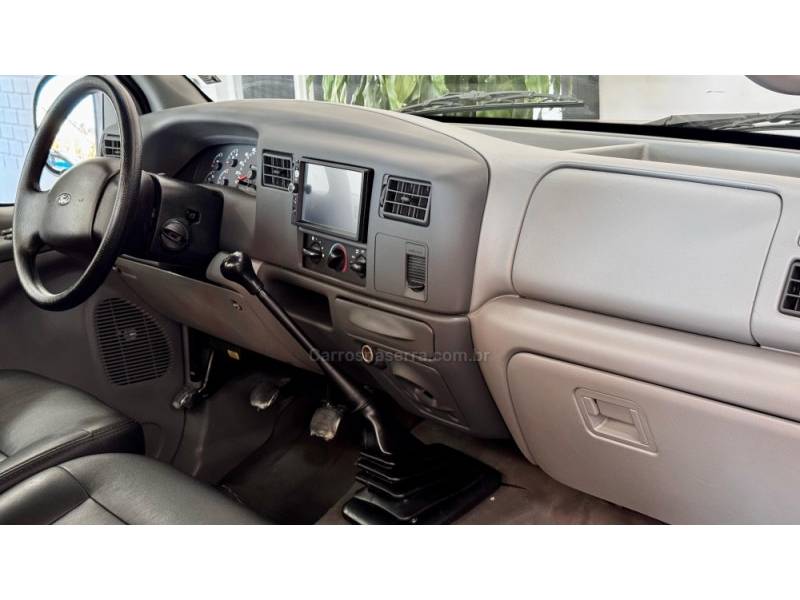 FORD - F-250 - 2003/2003 - Verde - R$ 139.900,00