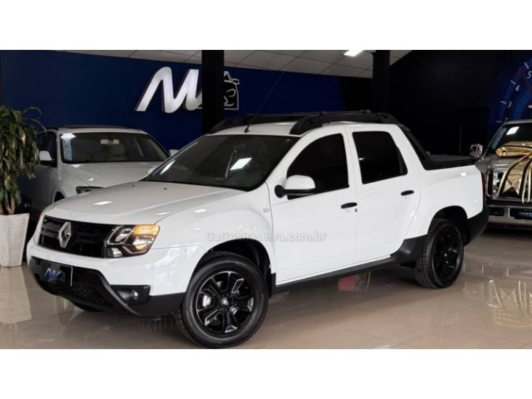 RENAULT - DUSTER OROCH - 2018/2019 - Branca - R$ 78.900,00