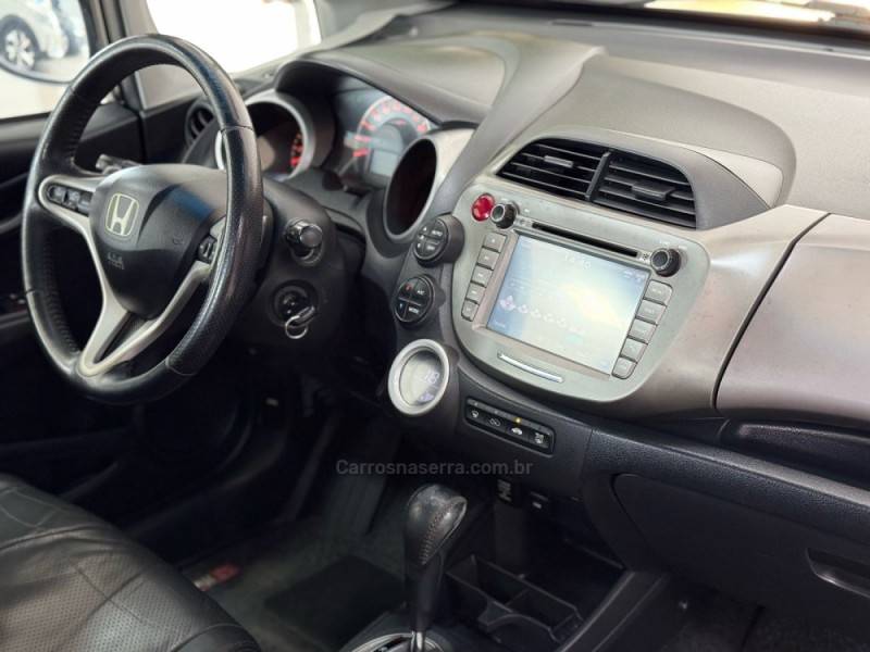HONDA - FIT - 2009/2010 - Preta - R$ 49.900,00