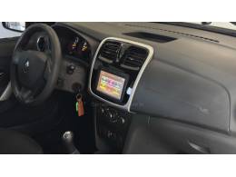 RENAULT - SANDERO - 2018/2018 - Branca - R$ 47.900,00