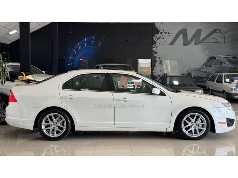 FORD - FUSION - 2011/2012 - Branca - R$ 54.900,00