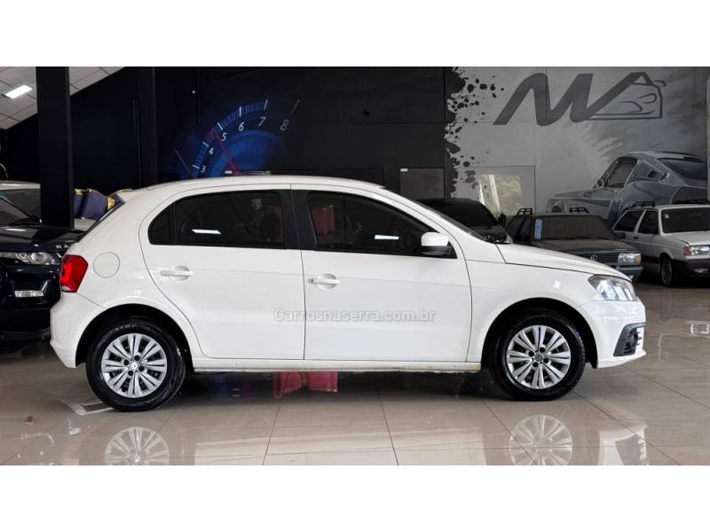 VOLKSWAGEN - GOL - 2017/2017 - Branca - R$ 45.900,00