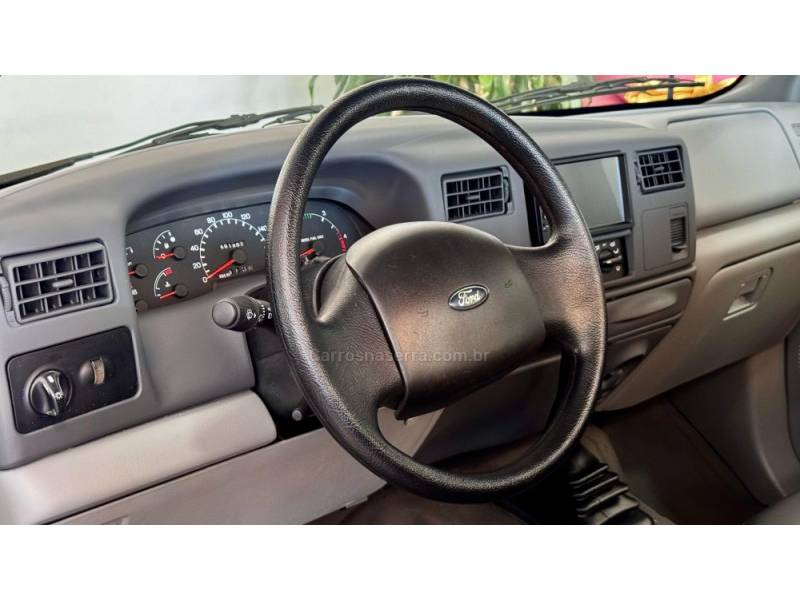 FORD - F-250 - 2003/2003 - Verde - R$ 139.900,00