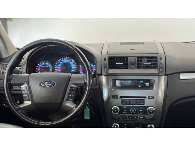 FORD - FUSION - 2011/2012 - Branca - R$ 54.900,00