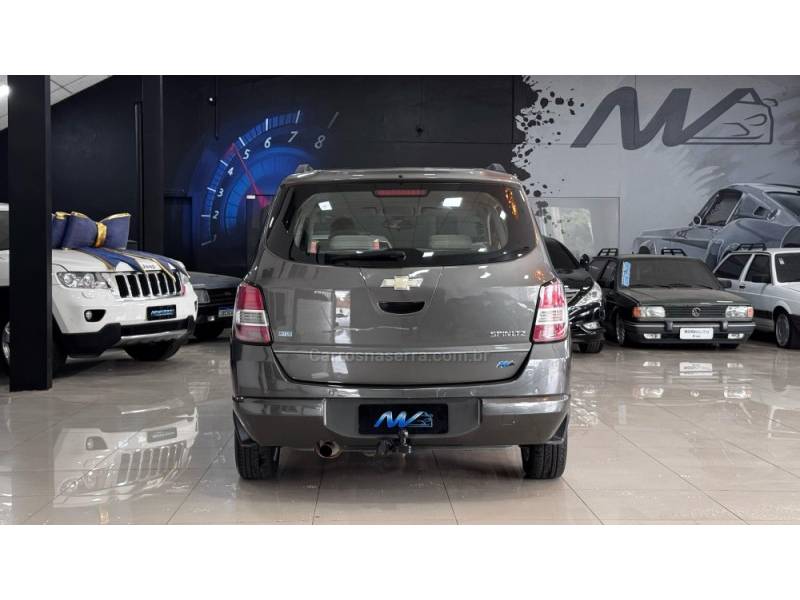 CHEVROLET - SPIN - 2012/2013 - Cinza - R$ 58.900,00