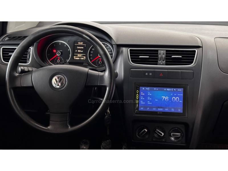 VOLKSWAGEN - FOX - 2011/2011 - Vermelha - R$ 40.900,00