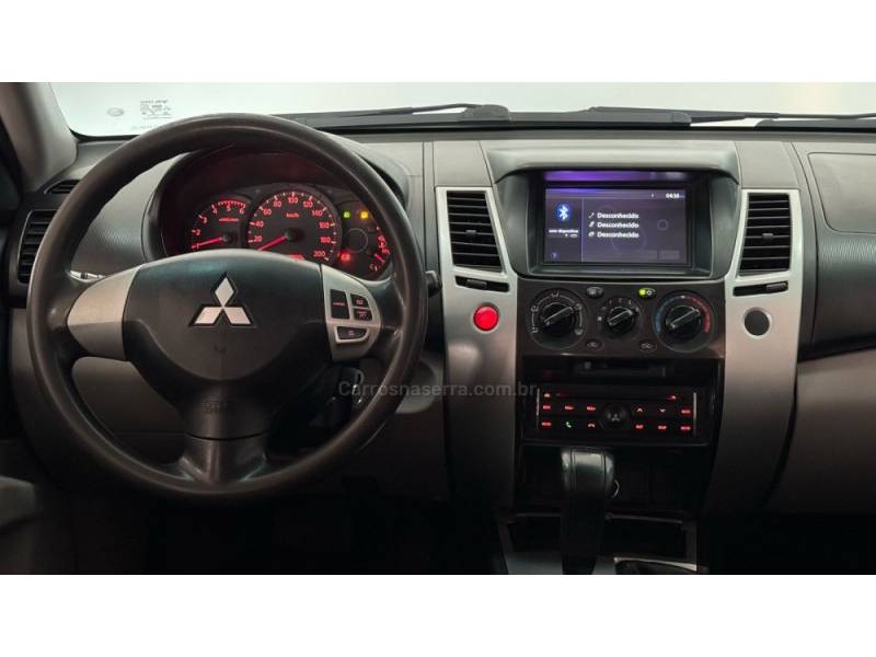 MITSUBISHI - PAJERO DAKAR - 2013/2013 - Prata - R$ 113.900,00