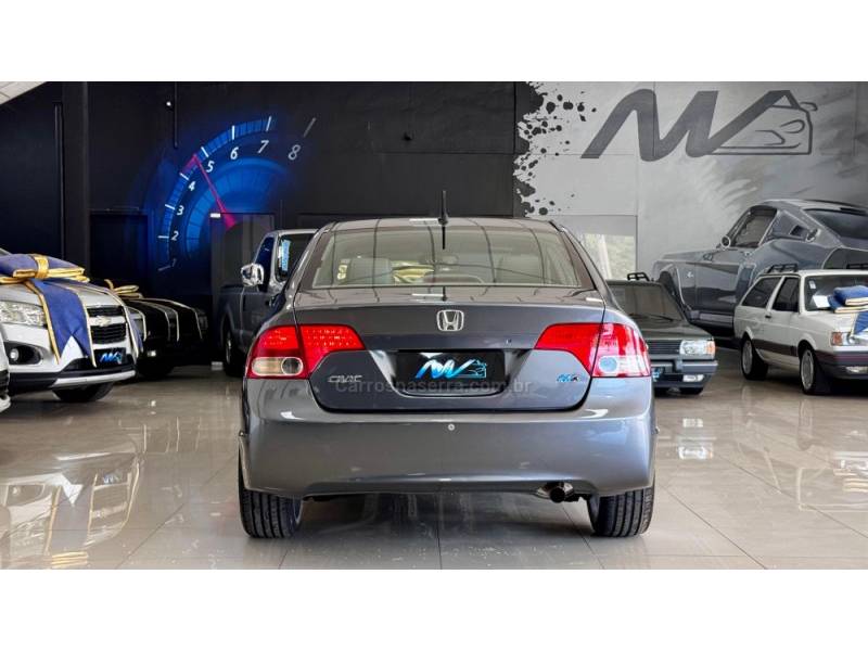 HONDA - CIVIC - 2006/2007 - Cinza - R$ 49.900,00