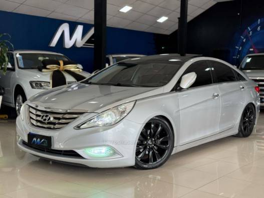 HYUNDAI - SONATA - 2011/2012 - Prata - R$ 72.900,00