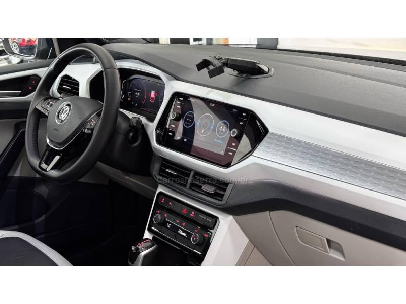 VOLKSWAGEN - T-CROSS - 2019/2020 - Azul - R$ 112.900,00