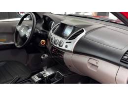 MITSUBISHI - L200 - 2014/2015 - Vermelha - R$ 136.900,00