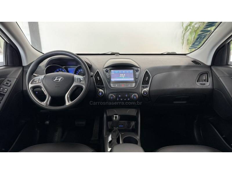 HYUNDAI - IX35 - 2017/2018 - Prata - R$ 90.900,00