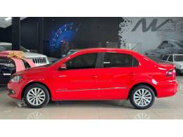 VOLKSWAGEN - VOYAGE - 2015/2016 - Vermelha - R$ 49.900,00