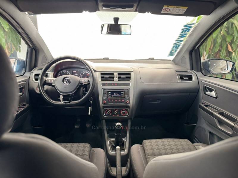 VOLKSWAGEN - FOX - 2015/2016 - Branca - R$ 54.900,00