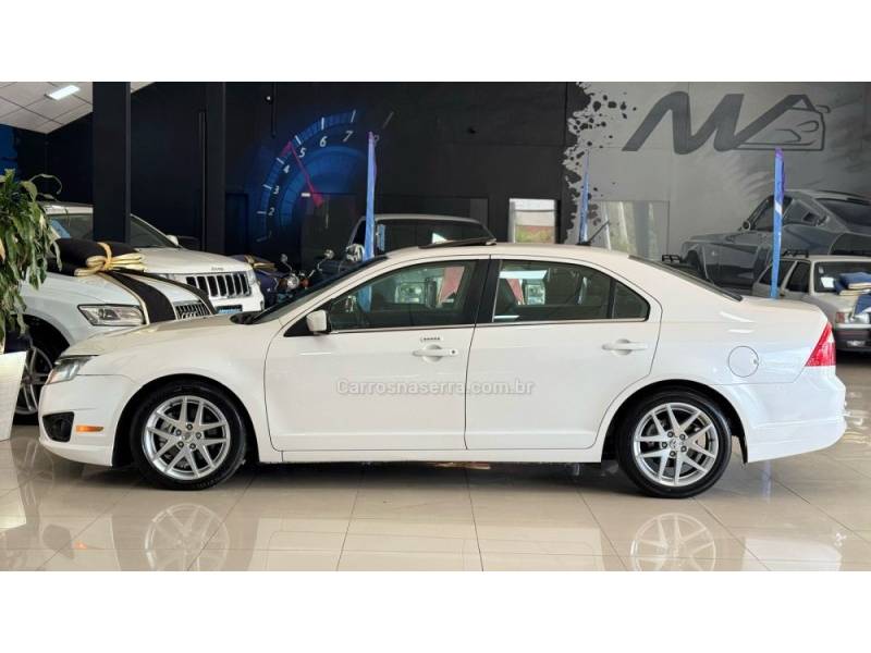 FORD - FUSION - 2011/2012 - Branca - R$ 54.900,00