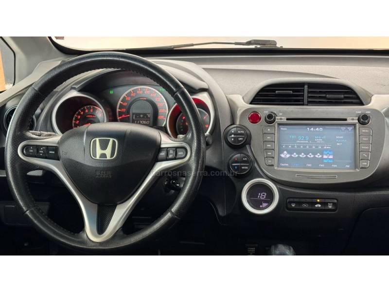 HONDA - FIT - 2009/2010 - Preta - R$ 49.900,00