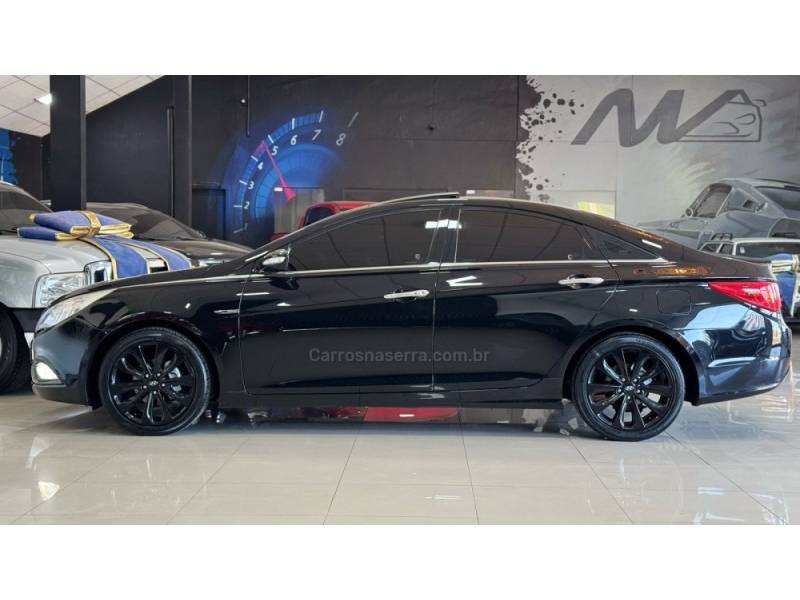 HYUNDAI - SONATA - 2011/2012 - Preta - R$ 72.900,00