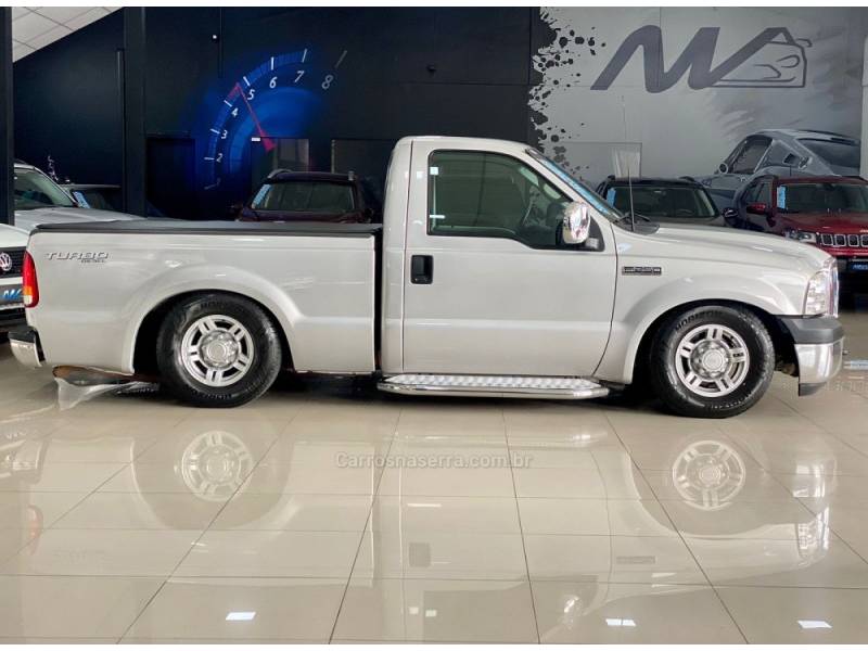 FORD - F-250 - 2009/2009 - Prata - R$ 168.900,00