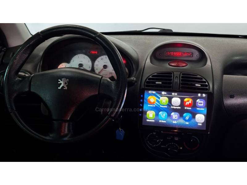 PEUGEOT - 206 - 2008/2008 - Preta - R$ 24.900,00