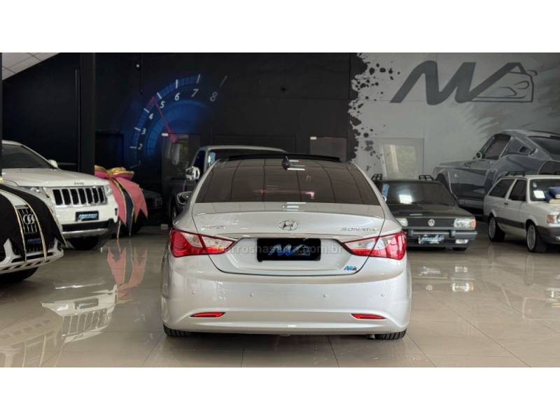 HYUNDAI - SONATA - 2011/2012 - Prata - R$ 72.900,00