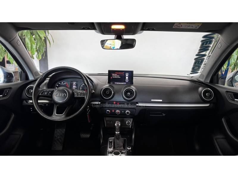 AUDI - A3 - 2020/2020 - Preta - R$ 112.900,00
