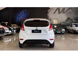 FORD - FIESTA - 2014/2015 - Branca - R$ 49.900,00