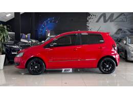 VOLKSWAGEN - FOX - 2011/2011 - Vermelha - R$ 40.900,00