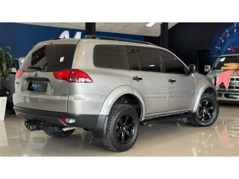 MITSUBISHI - PAJERO DAKAR - 2013/2013 - Prata - R$ 113.900,00