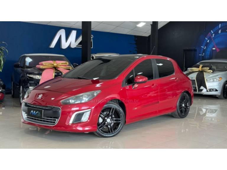 PEUGEOT - 308 - 2013/2014 - Vermelha - R$ 49.900,00