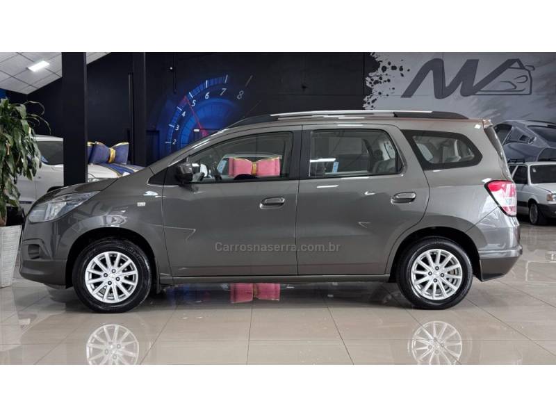 CHEVROLET - SPIN - 2012/2013 - Cinza - R$ 58.900,00