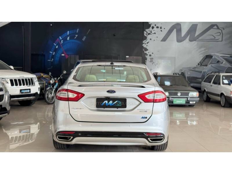 FORD - FUSION - 2013/2013 - Prata - R$ 82.900,00