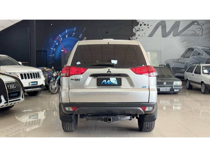 MITSUBISHI - PAJERO DAKAR - 2013/2013 - Prata - R$ 113.900,00