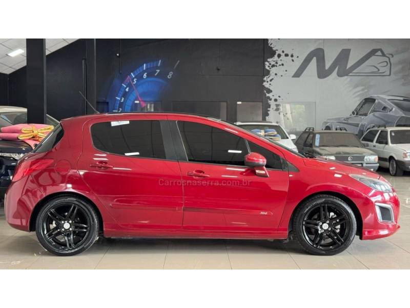 PEUGEOT - 308 - 2013/2014 - Vermelha - R$ 49.900,00