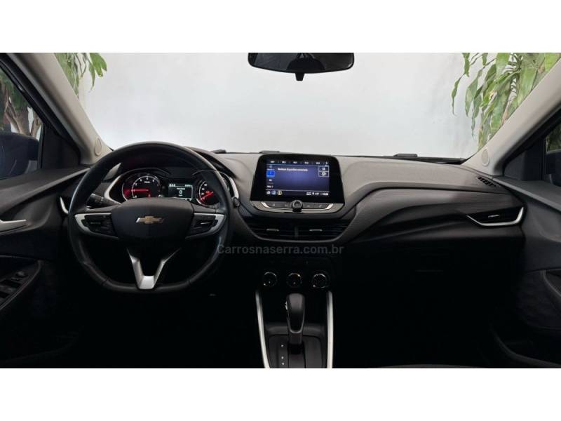 CHEVROLET - ONIX - 2023/2024 - Cinza - R$ 99.900,00