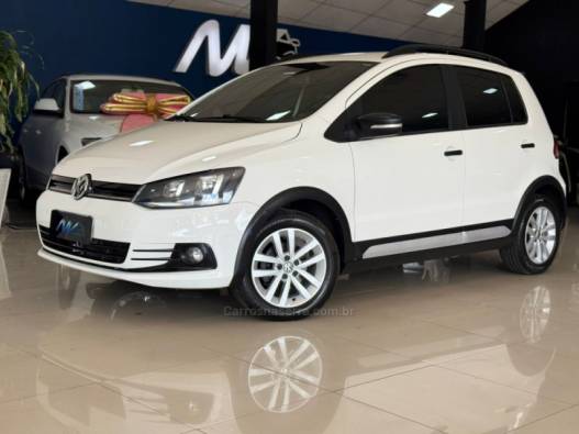 VOLKSWAGEN - FOX - 2015/2016 - Branca - R$ 54.900,00