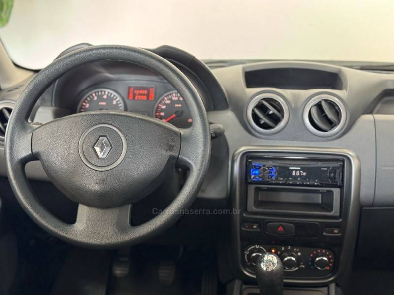RENAULT - DUSTER - 2012/2013 - Prata - R$ 49.900,00
