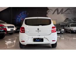 RENAULT - SANDERO - 2018/2018 - Branca - R$ 47.900,00