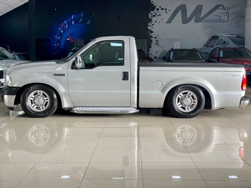 FORD - F-250 - 2009/2009 - Prata - R$ 168.900,00