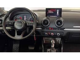 AUDI - A3 - 2020/2020 - Preta - R$ 112.900,00