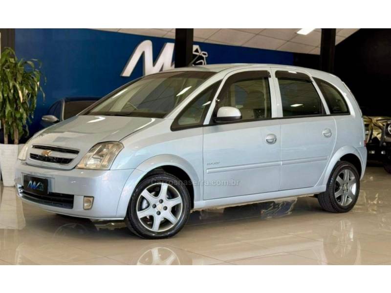 CHEVROLET - MERIVA - 2010/2011 - Prata - R$ 35.900,00