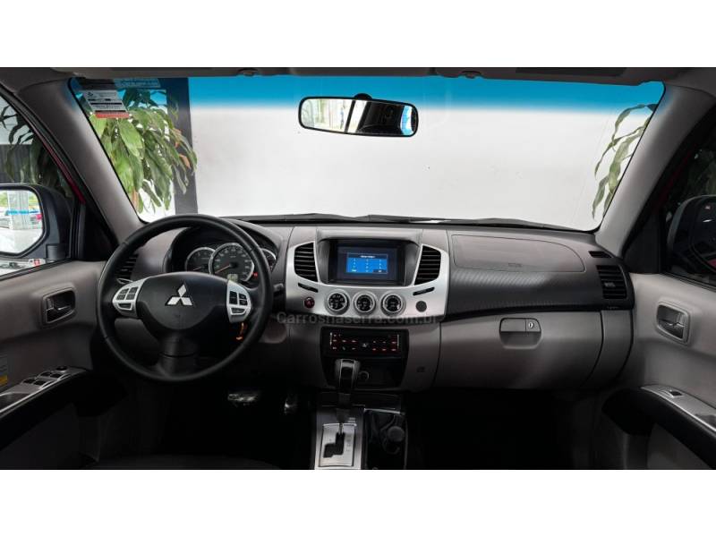 MITSUBISHI - L200 - 2014/2015 - Vermelha - R$ 136.900,00
