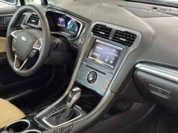FORD - FUSION - 2013/2013 - Prata - R$ 82.900,00