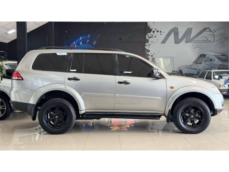 MITSUBISHI - PAJERO DAKAR - 2013/2013 - Prata - R$ 113.900,00
