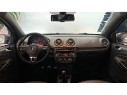 VOLKSWAGEN - SAVEIRO - 2015/2016 - Prata - R$ 79.900,00