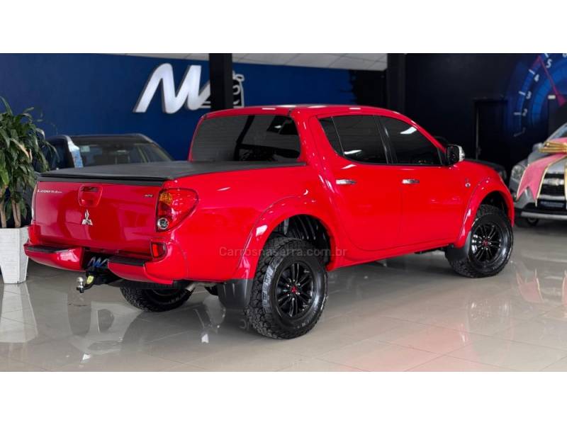 MITSUBISHI - L200 - 2014/2015 - Vermelha - R$ 136.900,00